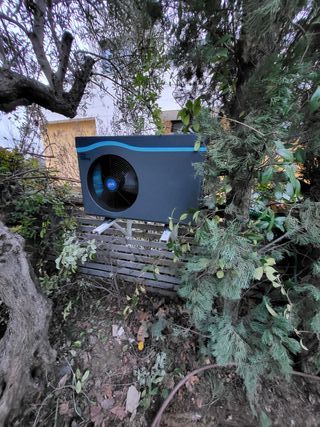 Installazione della pompa di calore per piscina