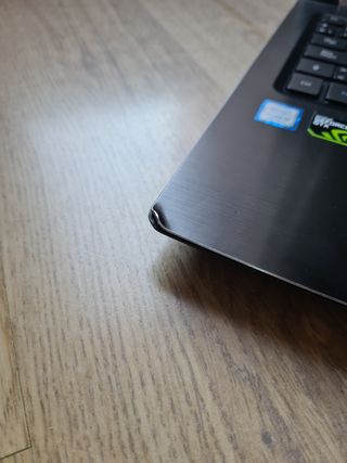 Acer Aspire 7 ordenador portátil.