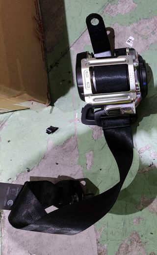 Cinturon Trasero derecho Ford Kuga 2023 