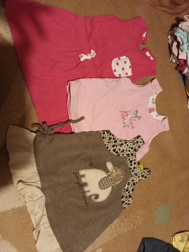 Lote de ropa de bebe talla 3/6 meses
