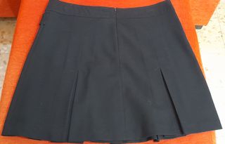 Falda negra plisada YESSICA