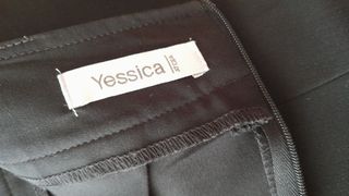 Falda negra plisada YESSICA