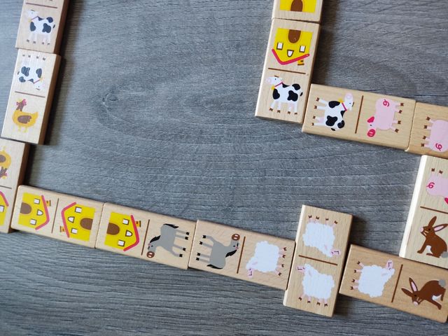 Dominó animales madera