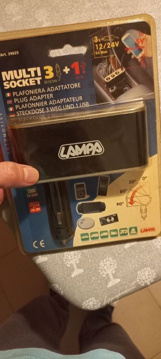 Adattatore per caricatore