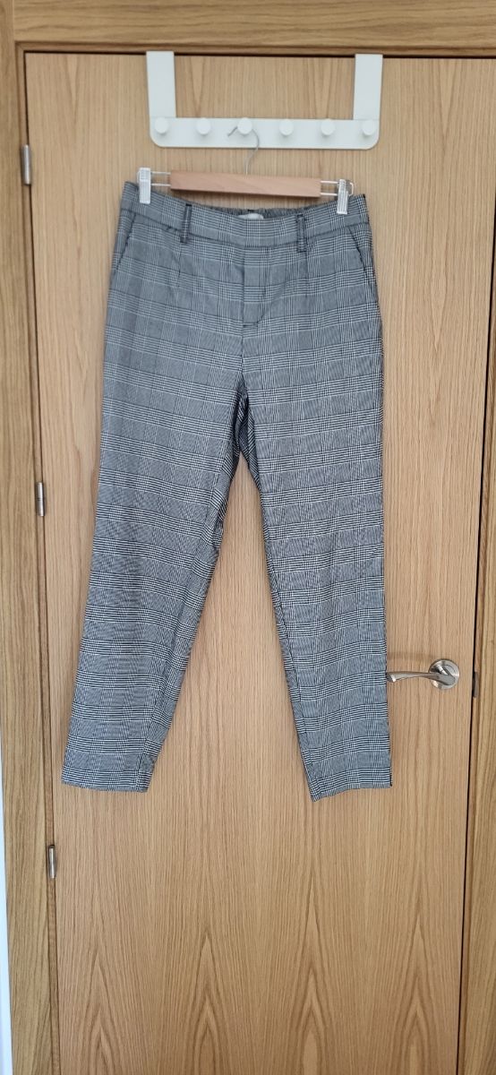 Pantalón de pitillo marca Object