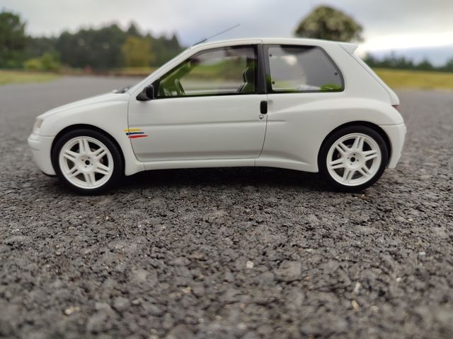 Peugeot 106 Maxi Otto 1/18