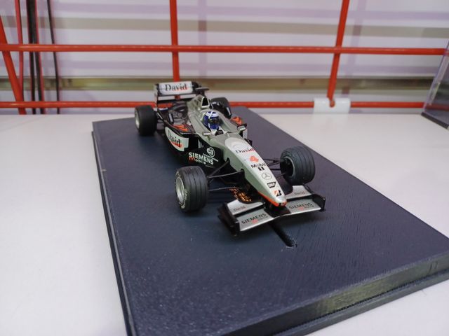 Mclaren F1 scalextric