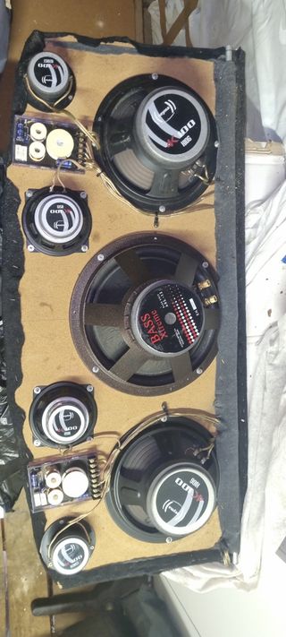 Bandeja de altavoces beyma