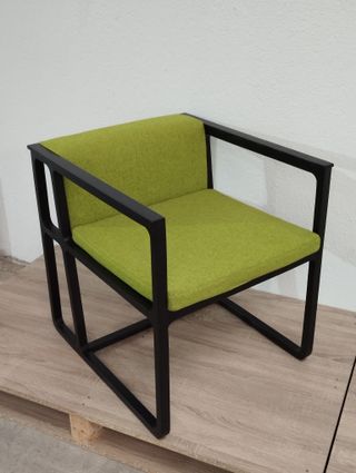Butaca de madera y verde EFE _ Ziru
