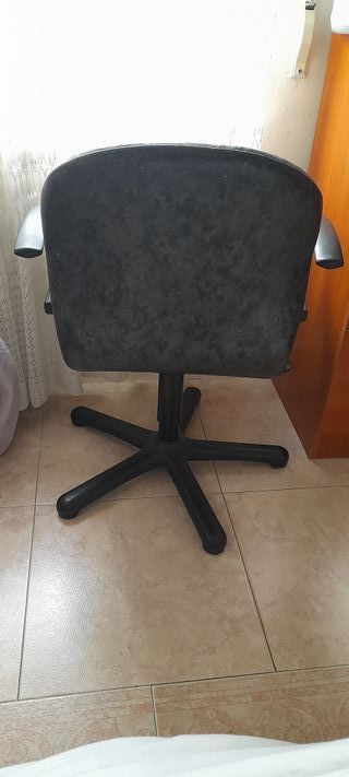 Silla de cuero para escritorio