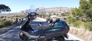 Piaggio hexagon GT 250