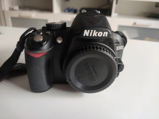 Cámara réflex Nikon D3100