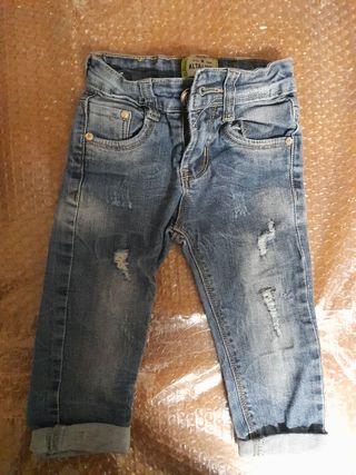 Maglioncino jeans e magliettina bimbo 18