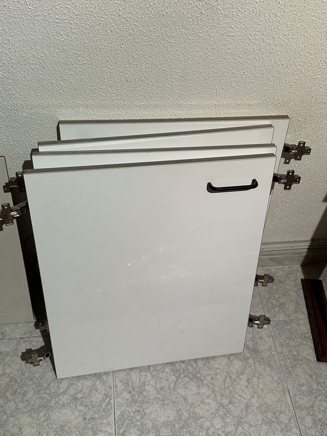 4 portes formica blanca brillant
