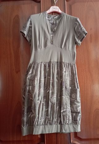 Vestido L 40 - XL 42, falda abullonada