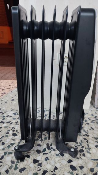 Radiador Rowenta Estufa con ruedas negro