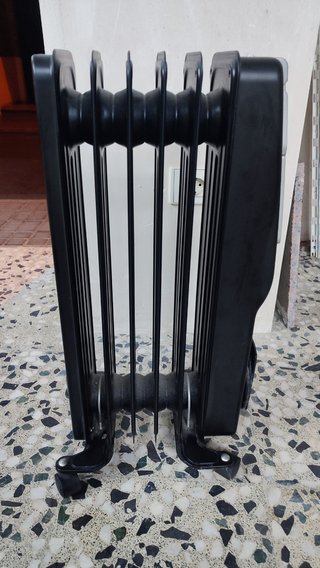 Radiador Rowenta Estufa con ruedas negro