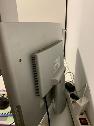 pantalla monitor 22”