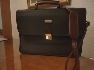 Cartera de oficina. Nueva