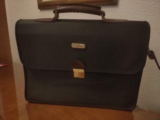 Cartera de oficina. Nueva