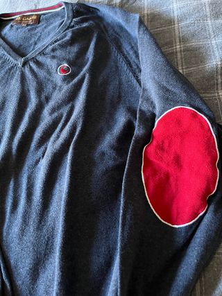 Jersey azul El Ganso con coderas en rojo