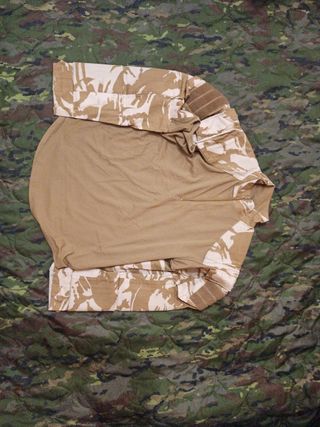 Lote N177 Varias camisas tacticas