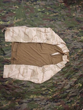 Lote N177 Varias camisas tacticas