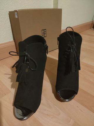 Botines de piel de mujer 
