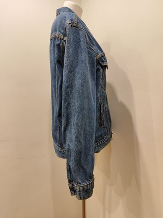 Cazadora Levis Strauss & Co original .