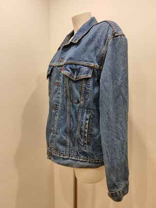 Cazadora Levis Strauss & Co original .