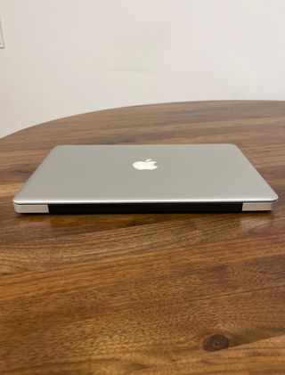  MacBook Pro dual-core Intel Core i5 y 2.5GHz