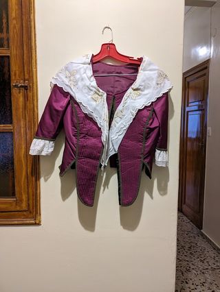 Traje de fallera fucsia talla 38