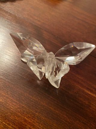 farfalla su foglia Swarovski