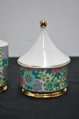 Vasi antichi in porcellana