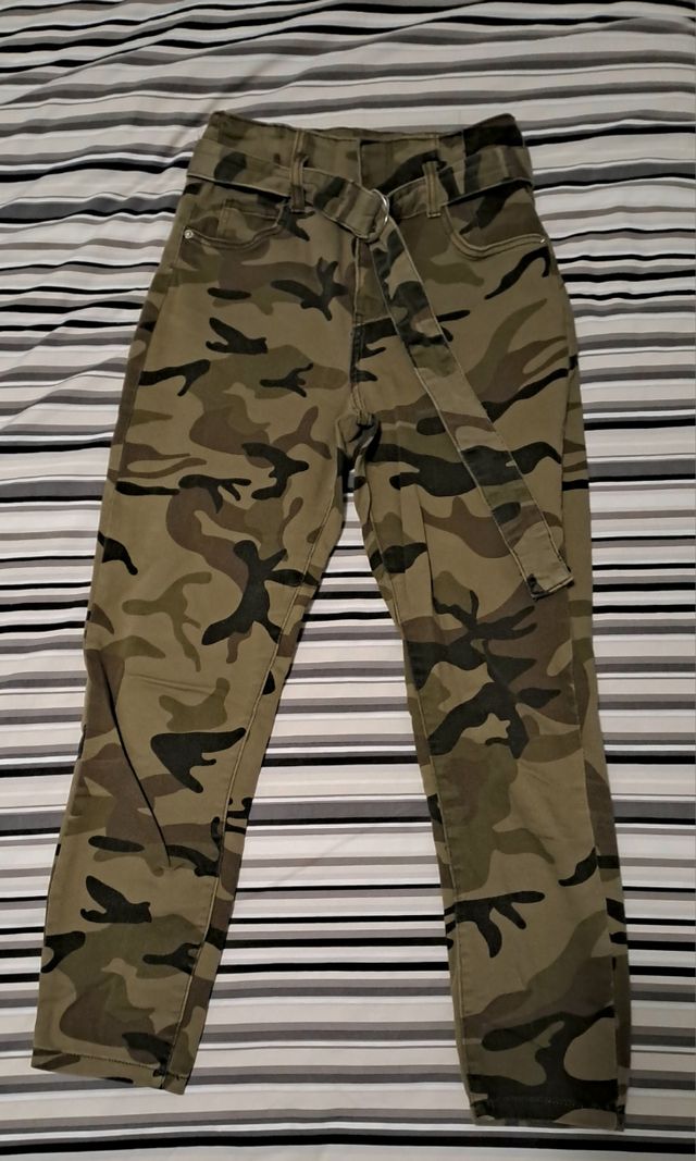 Pantalón militar