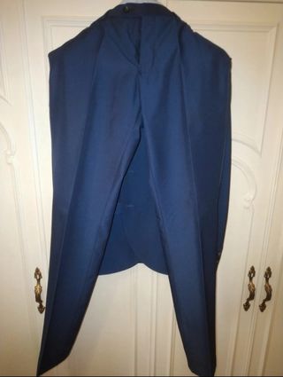 Traje de Alessandro Paladio con funda