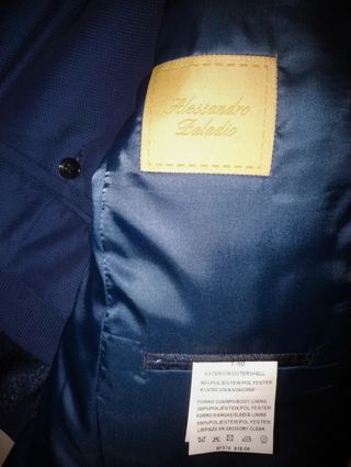 Traje de Alessandro Paladio con funda