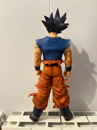 Figura Goku Ultra Instinto Banpresto