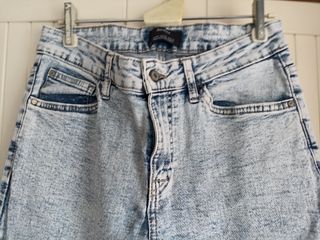 Pantalón tejano Bershka talla 40 EUR