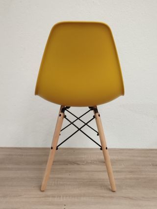 Silla plástico amarilla