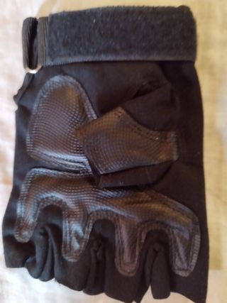 Guante militar medio dedo