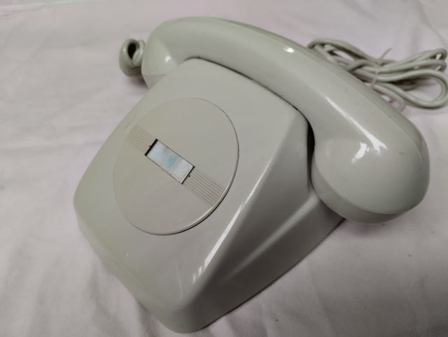 Teléfono antiguo gris Citesa de Telefónica