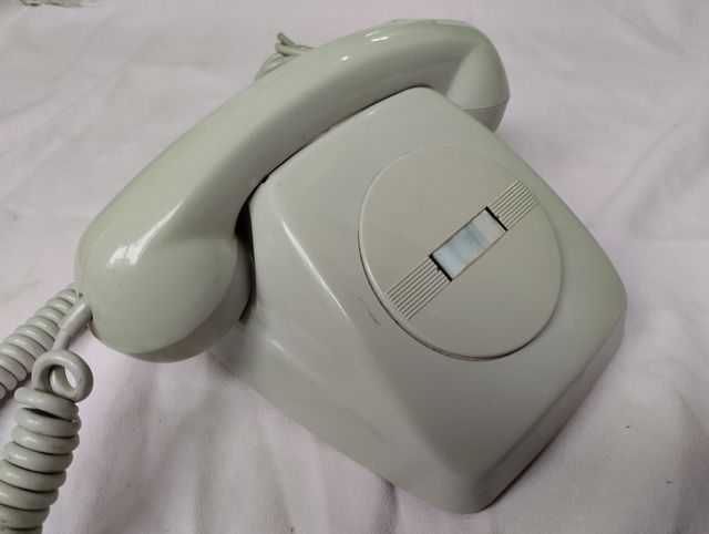 Teléfono antiguo gris Citesa de Telefónica