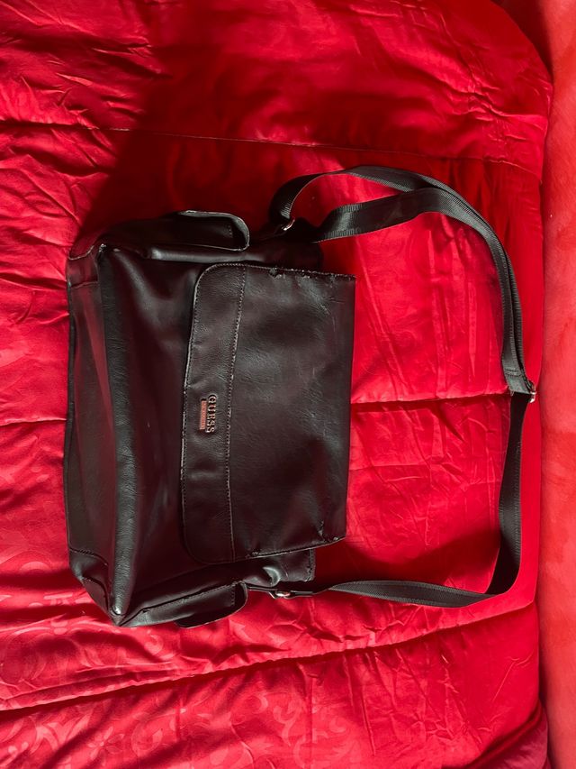 Borsa lavoro studio Guess