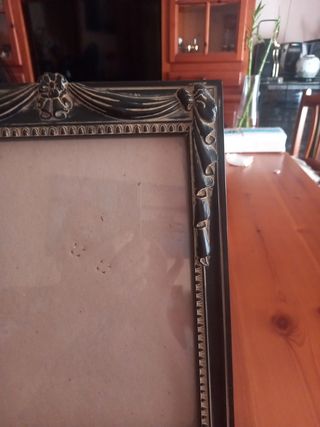 PORTARRETRATO GRANDE DE MADERA.