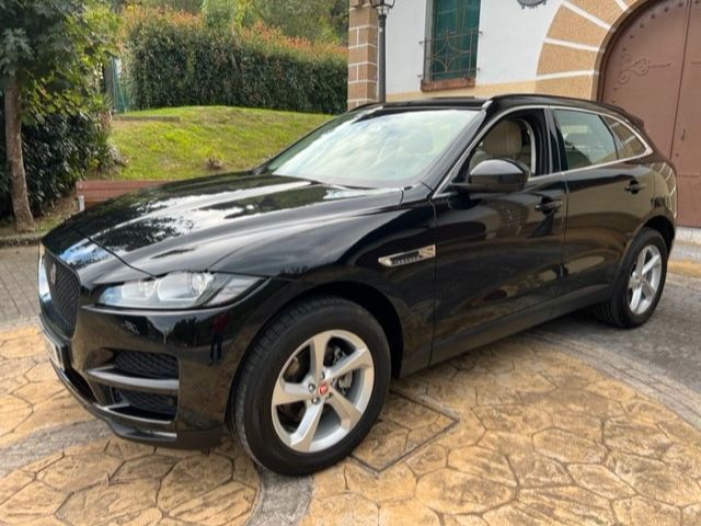 Jaguar F-Pace 2.0L i4 AWD Prestige