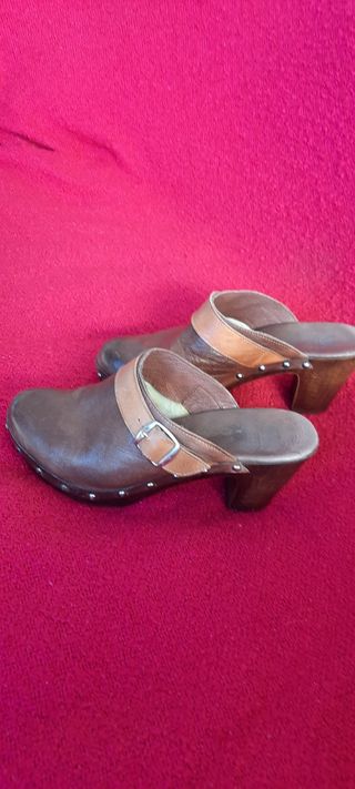 ZUECOS  [ o ? ] ZAPATILLAS comodisimos