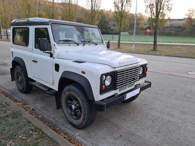 Land Rover Defender 2015