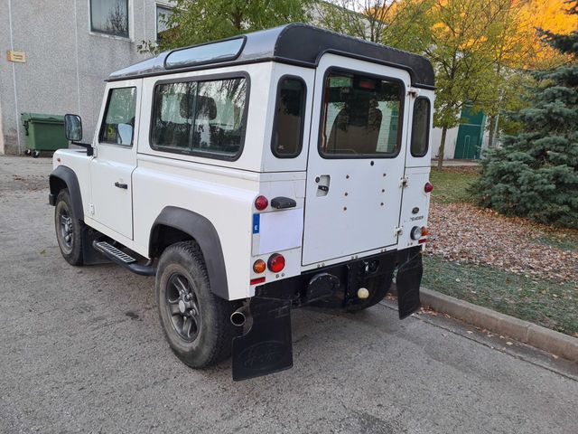 Land Rover Defender 2015