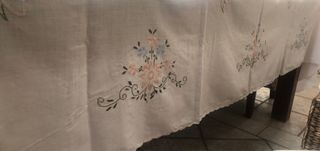 tovaglia ricamo fatto a mano x12